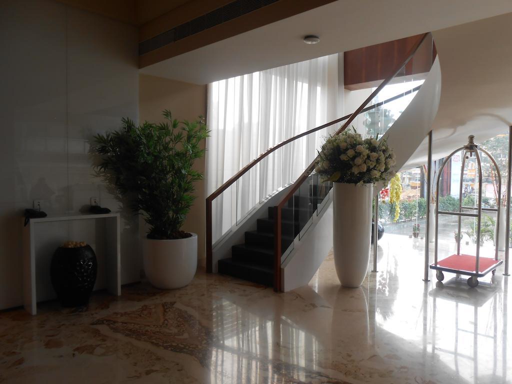 เซเลสต้า โฮเต็ล Hotel โกลกาตา ภายนอก รูปภาพ