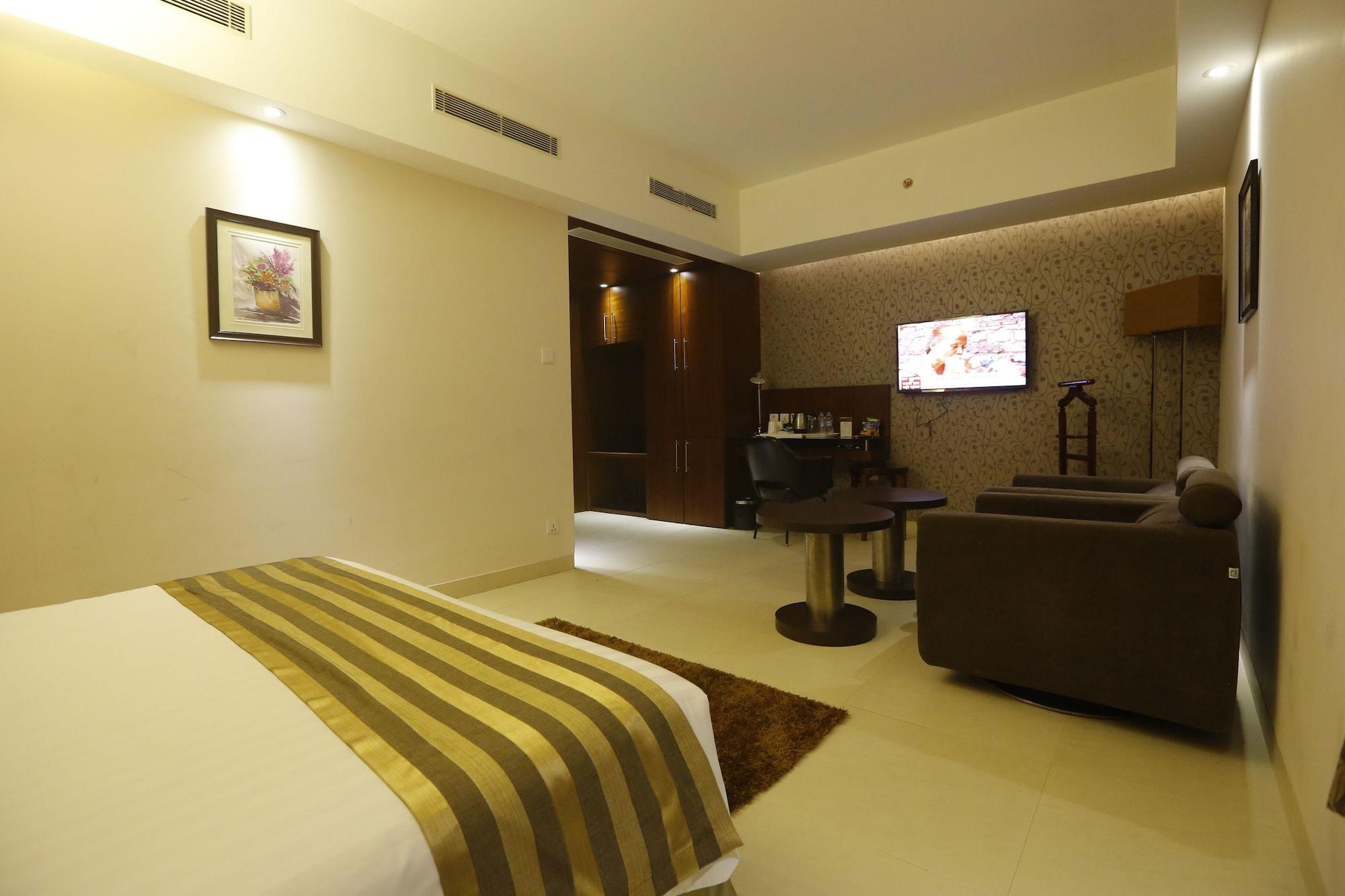 เซเลสต้า โฮเต็ล Hotel โกลกาตา ภายนอก รูปภาพ