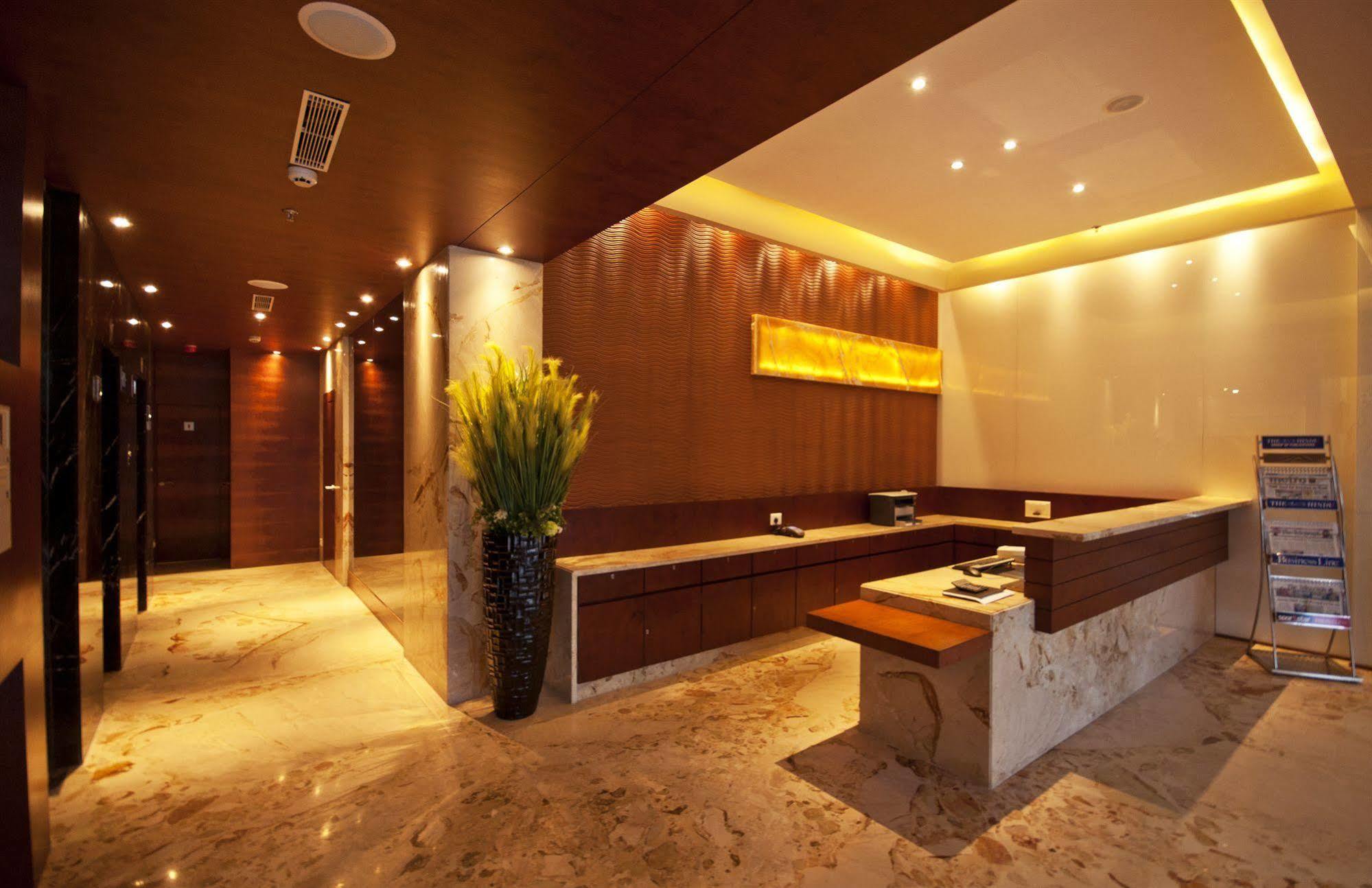 เซเลสต้า โฮเต็ล Hotel โกลกาตา ภายนอก รูปภาพ